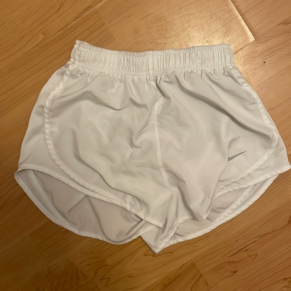 Dry-fit Nike shorts white size XS